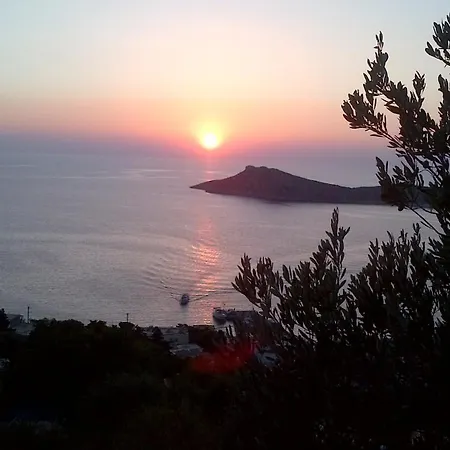 Zach Climbing Spot,sea View דירה