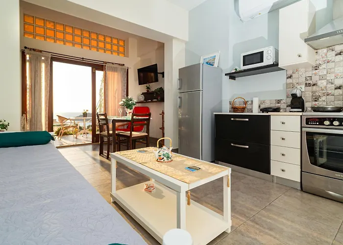 Zach Climbing Spot,sea View アパート Kálymnos